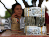 В Венесуэле снова повысили минимальную зарплату, но из-за гиперинфляции больше она не стала