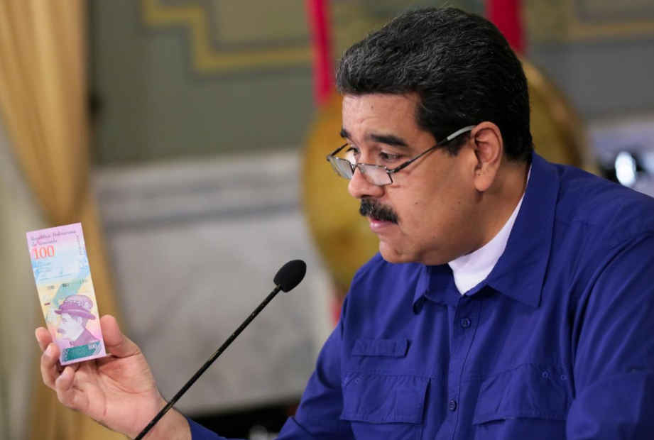 Венесуэла деноминирует боливар, привязав его к криптовалюте El Petro